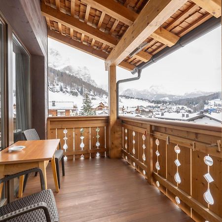 La Stua Hotel San Cassiano  Buitenkant foto