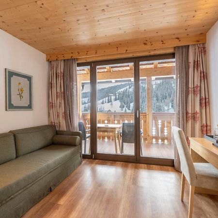 La Stua Hotel San Cassiano  Buitenkant foto